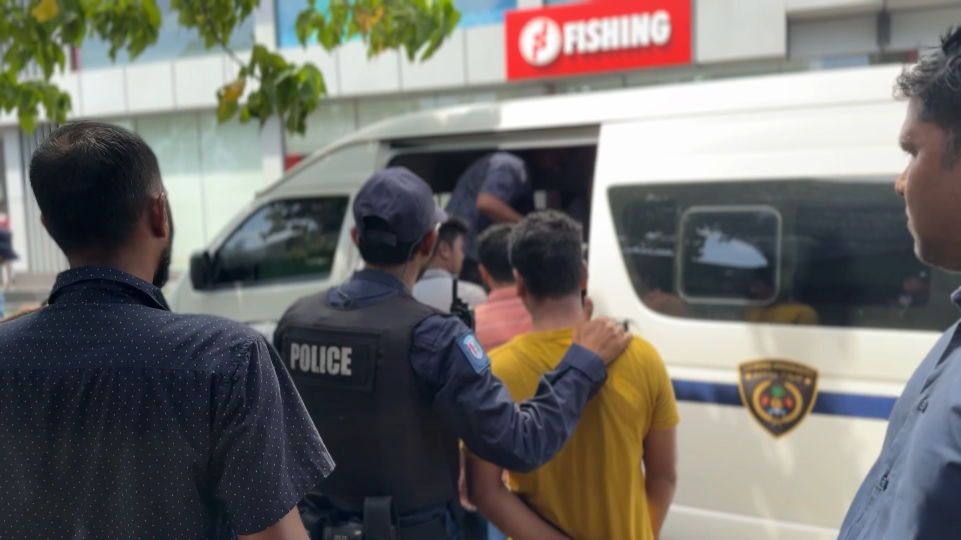 This year's largest raid operation to combat the issue of illegal expatriates was conducted yesterday.